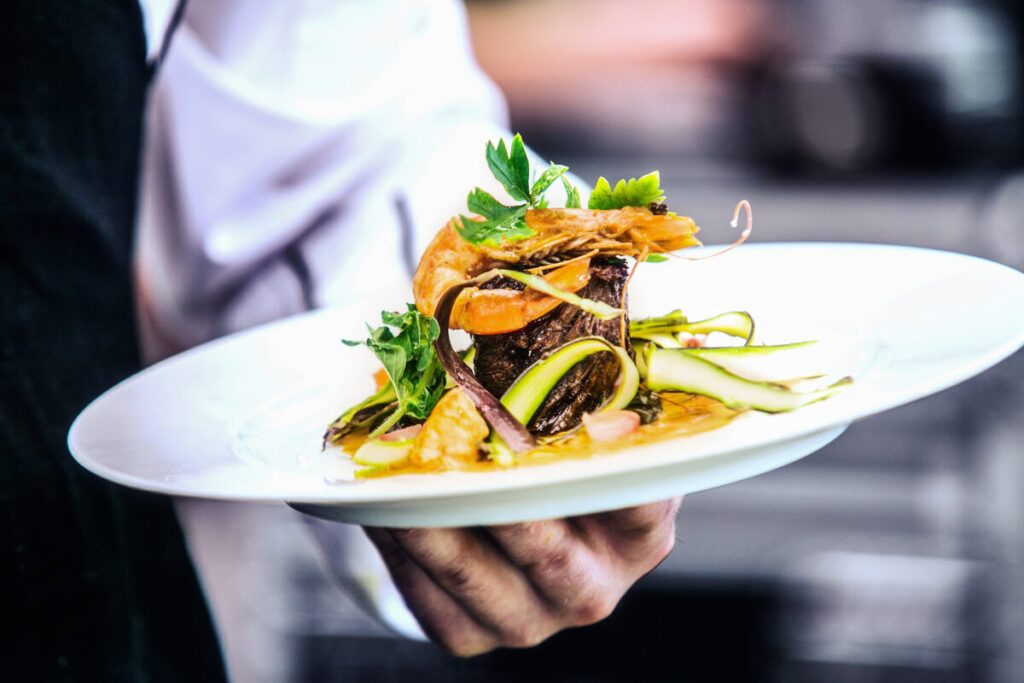 Elm Grove Eats: Uncovering the Best Restaurants and Hidden Culinary Gems in Milwaukee’s Charming Suburb